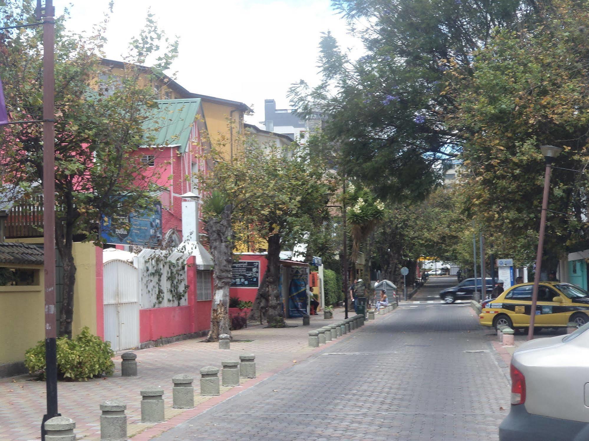 Hostal Imperial Quito Dış mekan fotoğraf