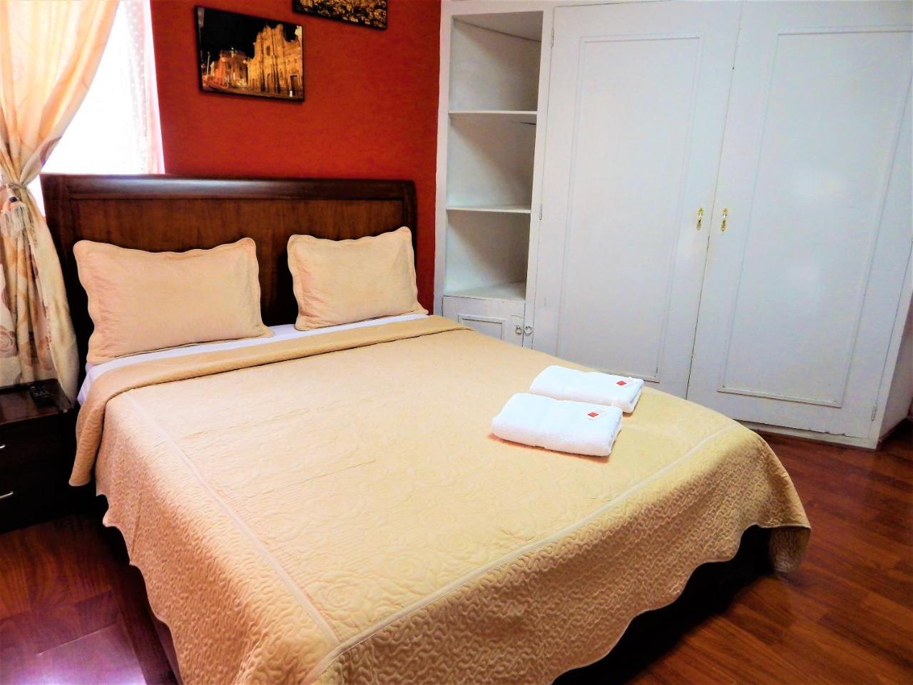 Hostal Imperial Quito Dış mekan fotoğraf